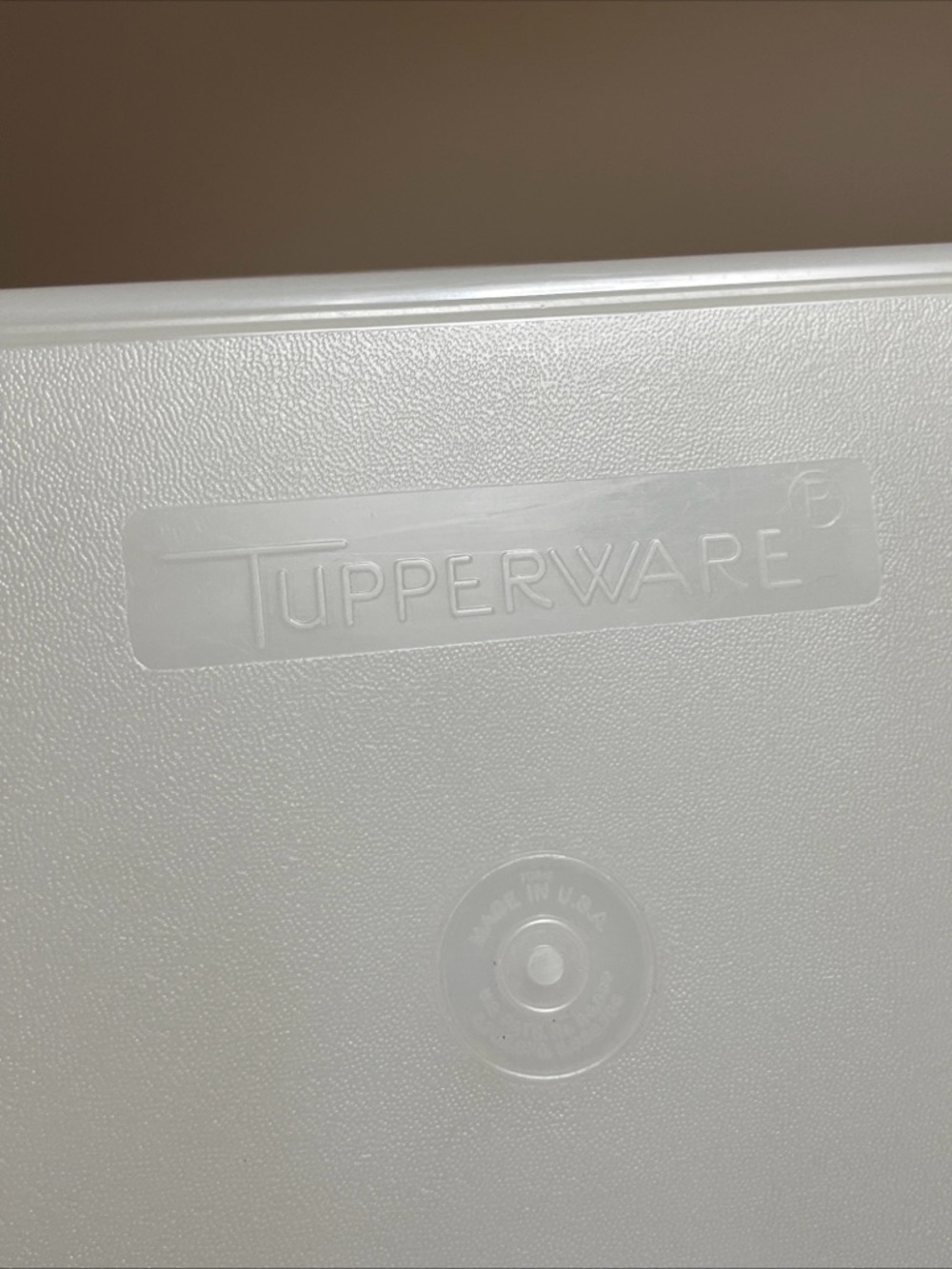 Tupperware White Rectangular Storage Lid - Picture 2 of 8
